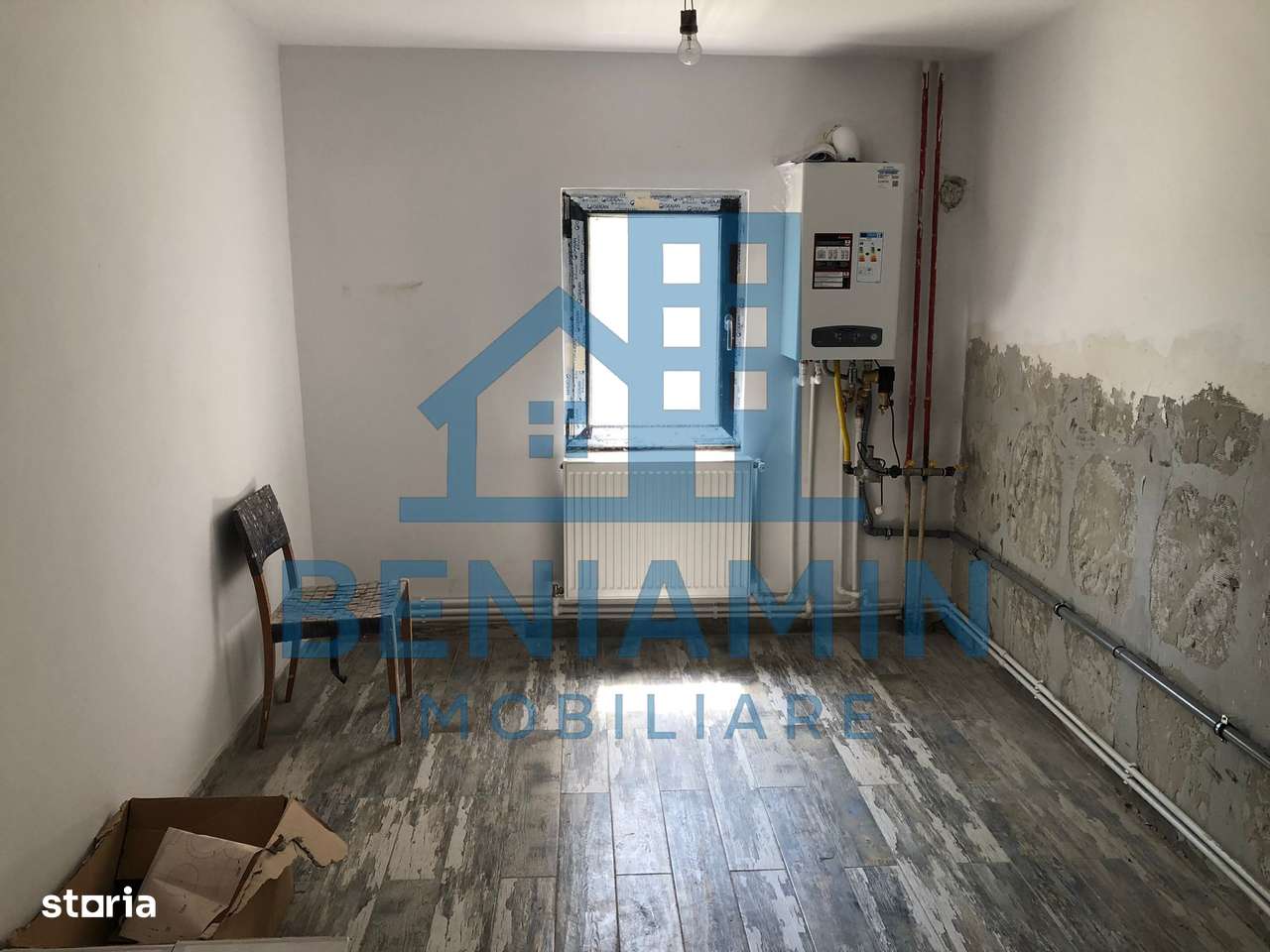 Apartament 4 camere decomandat centrala 83mp renovat etaj 1 Craiovita - Imagine principală: 2/7