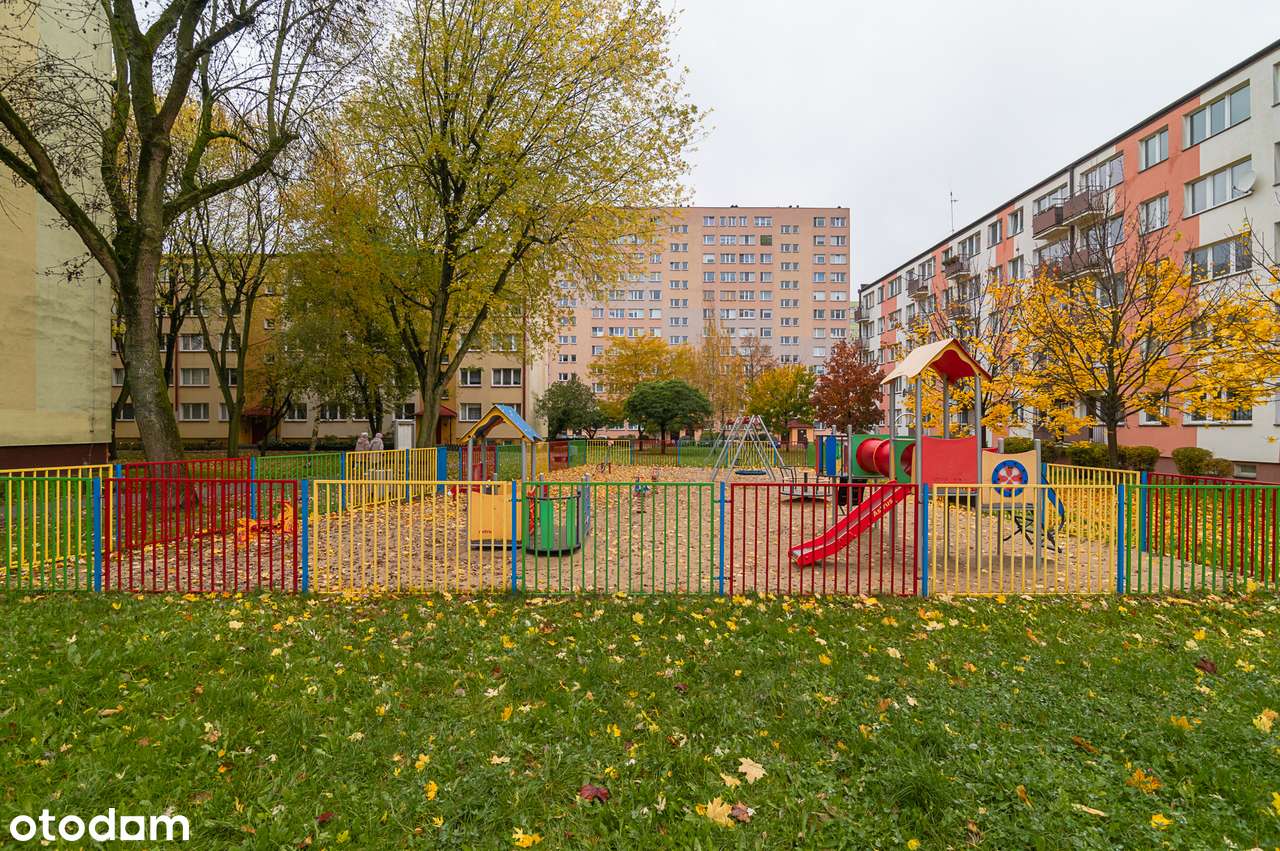 3 pokoje | 1 piętro | dwustronne |po remoncie klatki  | blisko centrum-17