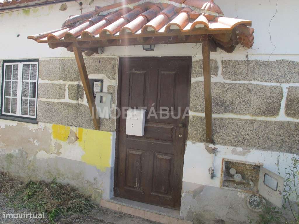 Charmosa Moradia de Aldeia com Potencial - Fundo de Vila, Tábua - Grande imagem: 3/11