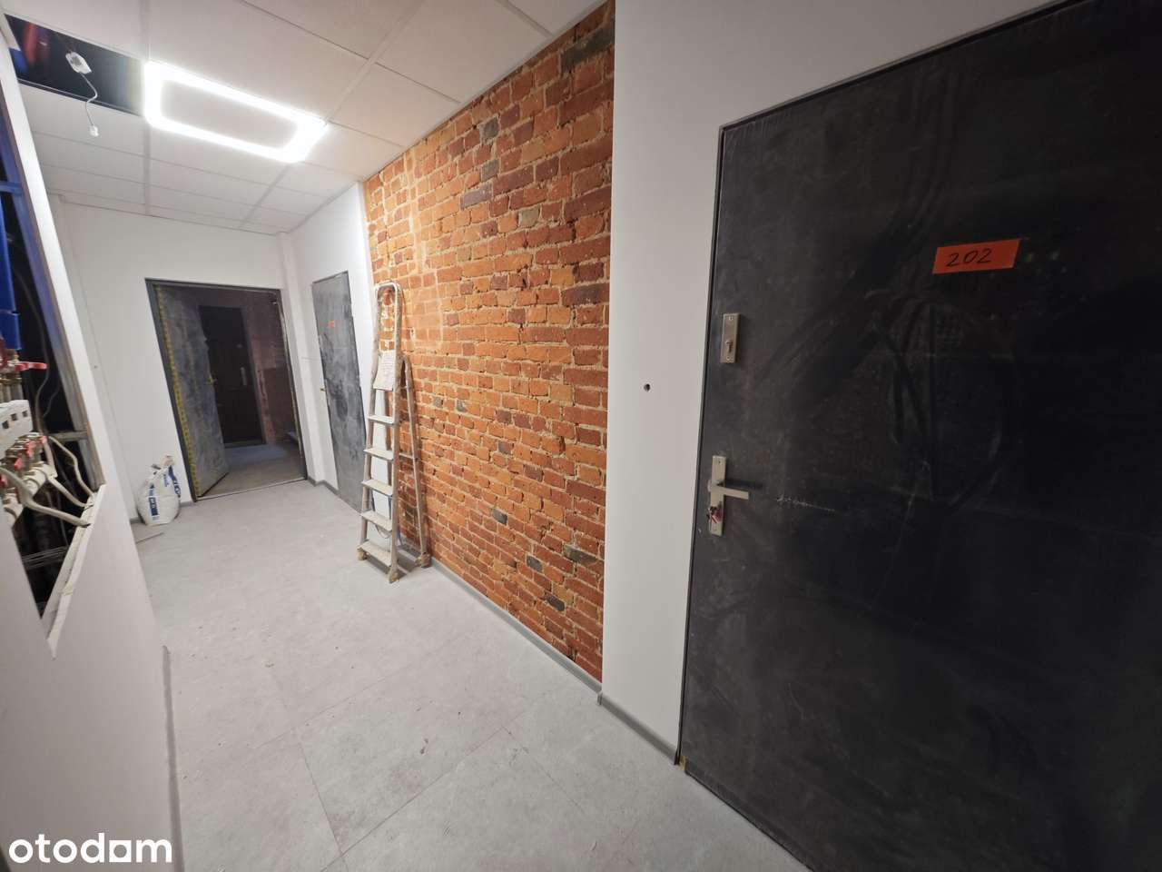 Kawalerka w stanie deweloperskim, kamienica po rewitalizacji, parter-2