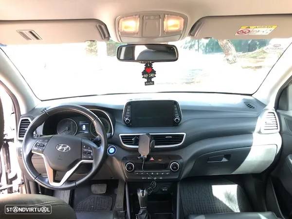 Hyundai Tucson 1.6 CRDi Premium +P.Pele DCT - 12