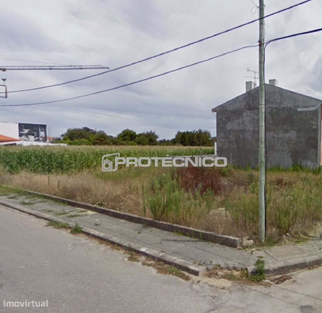 Lote de Terreno c/ 500m2 - Bonsucesso