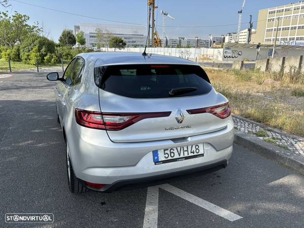 Renault Mégane 1.5 Blue dCi Zen - 4