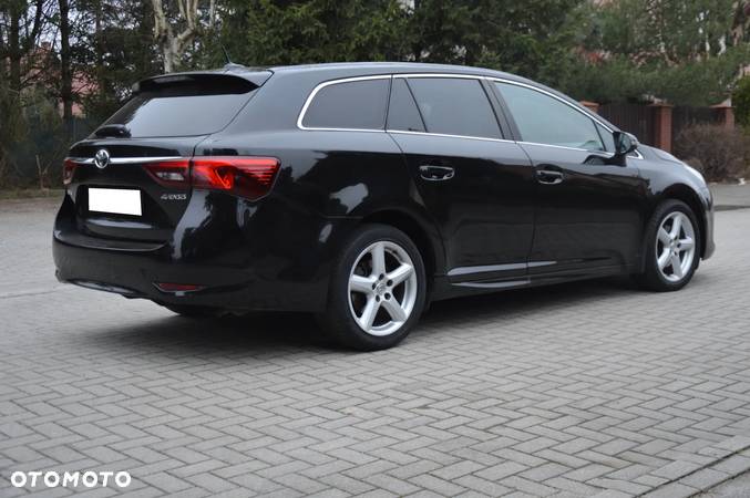 Toyota Avensis Touring Sports 1.6 D-4D Comfort - 14