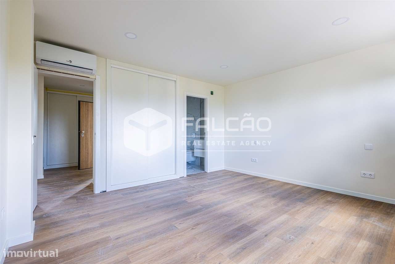 Apartamento T2 Venda em Santarém (Marvila), Santa Iria da Ribeira de S-0