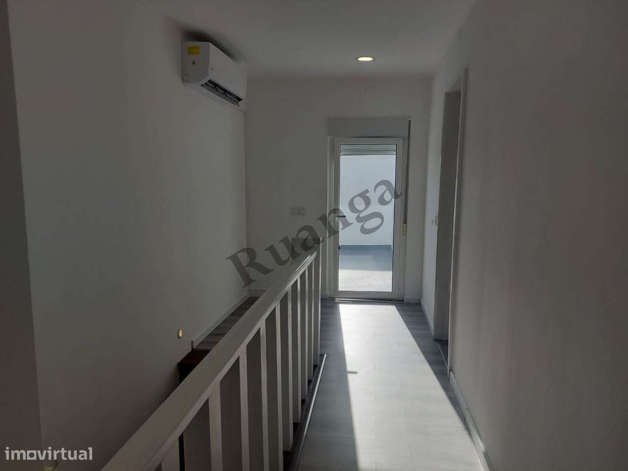 Apartamento T3 Duplex para Venda em Vila Nova de Santo André-18