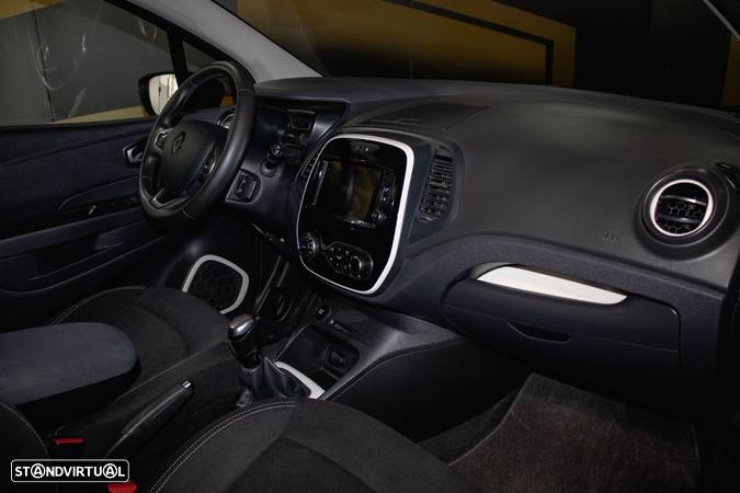 Renault Captur 1.5 dCi Exclusive - 16