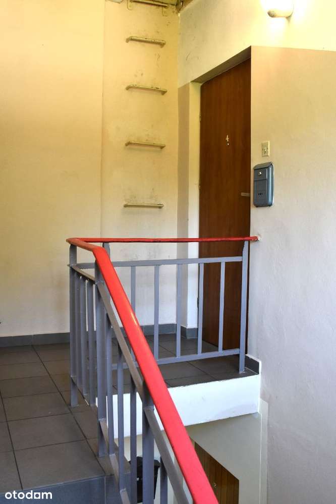 Mieszkanie 2 pokoje 1p., 2 garażami i ogródekiem-12