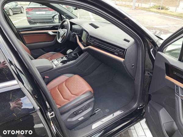 Volkswagen Touareg 3.0 V6 TDI SCR 4Mot - 12