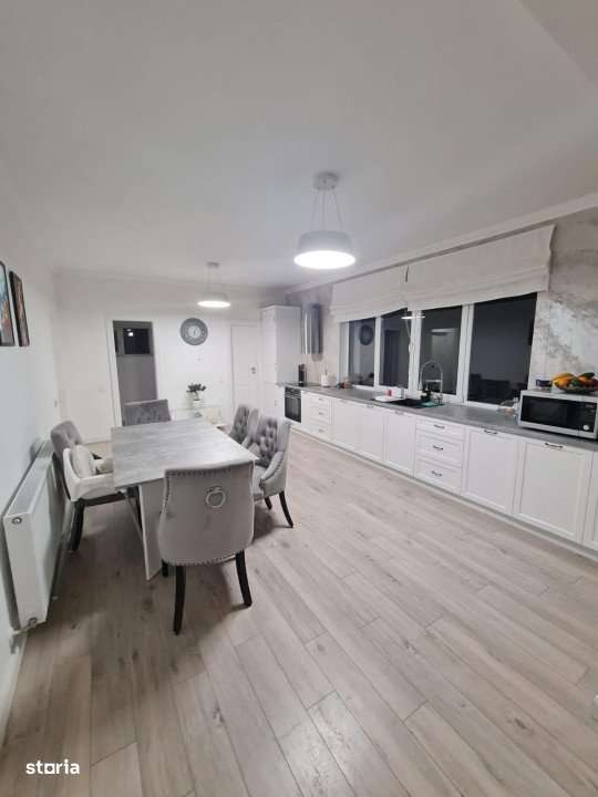 Casa deosebita, garaj, incalzire in pardoseala, acces restrictionat - Imagine principală: 3/14