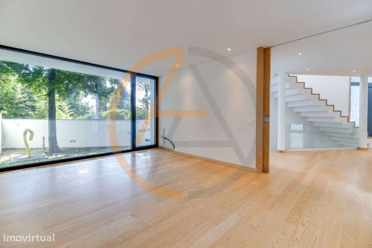 Moradia T4 Nova com Piscina | Foz do Douro-20