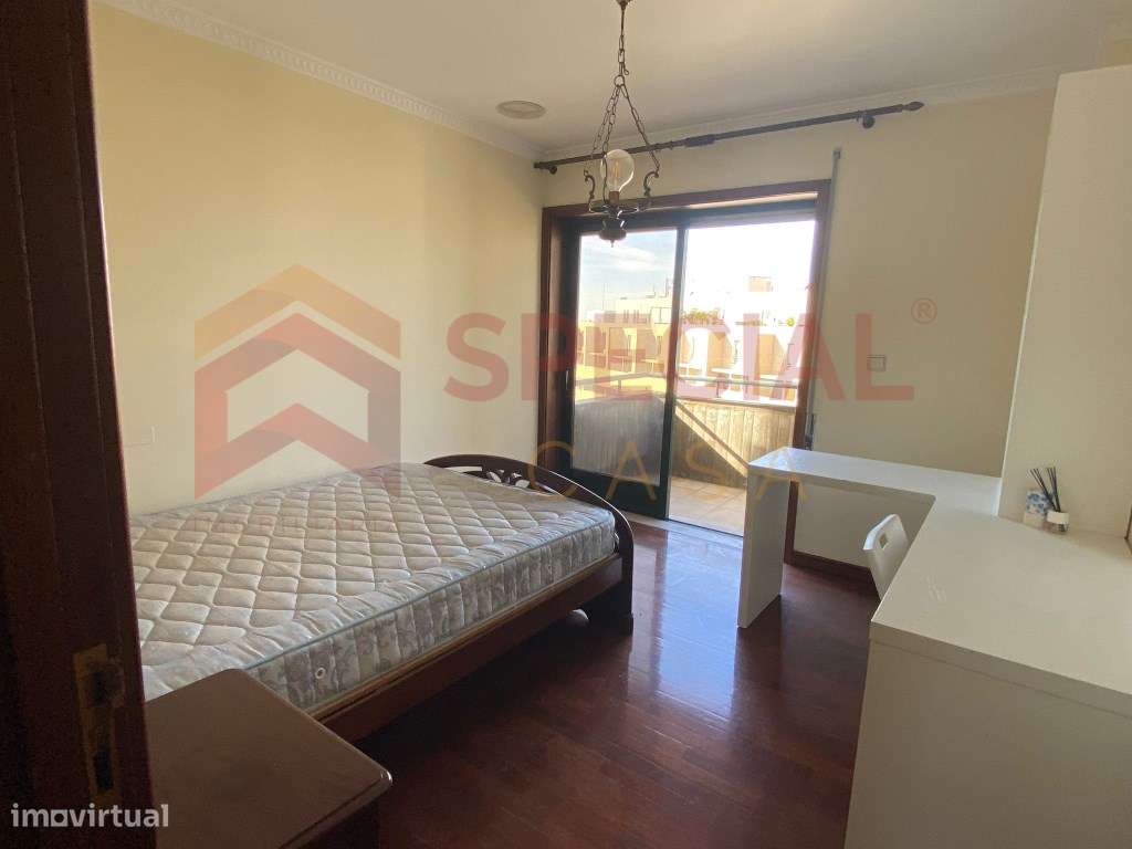 Apartamento T2 Mobiliado Pronto a Habitar-16