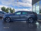 Renault Mégane Sport Tourer 1.5 Blue dCi R.S. Line EDC - 4