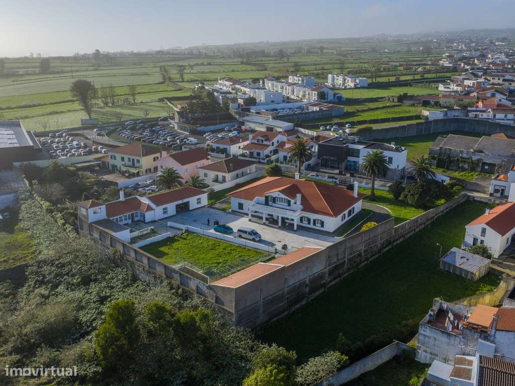 Moradia Imponente e Isolada nos Arrifes Privacidade, Espaço e Vista...-56