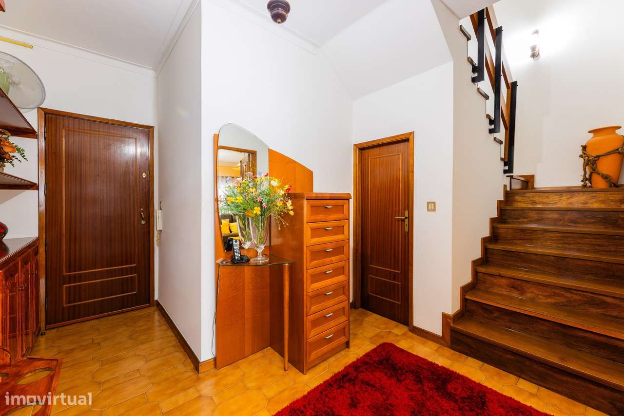 Apartamento T2 Duplex, em S. Vicente - Braga-9
