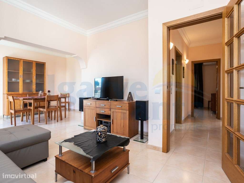 Andar de Moradia T2+1 perto da Praia da Lota, Algarve-17