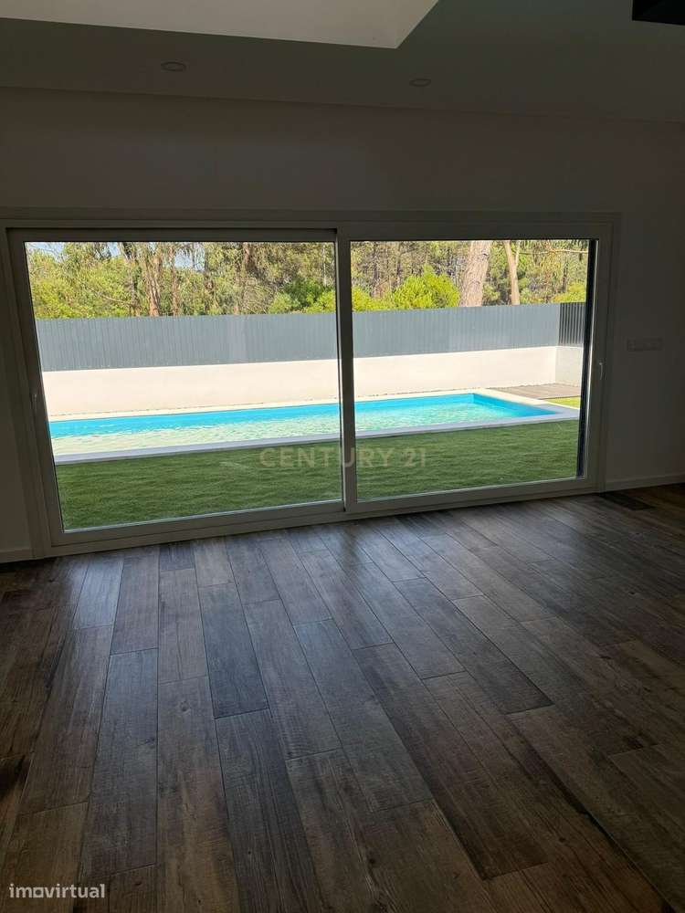 Moradia T3 de arquitetura contemporânea na Lagoa de Albufeira - Grande imagem: 5/20