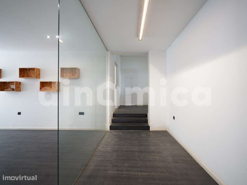 Imóvel Industrial / Serviços-12