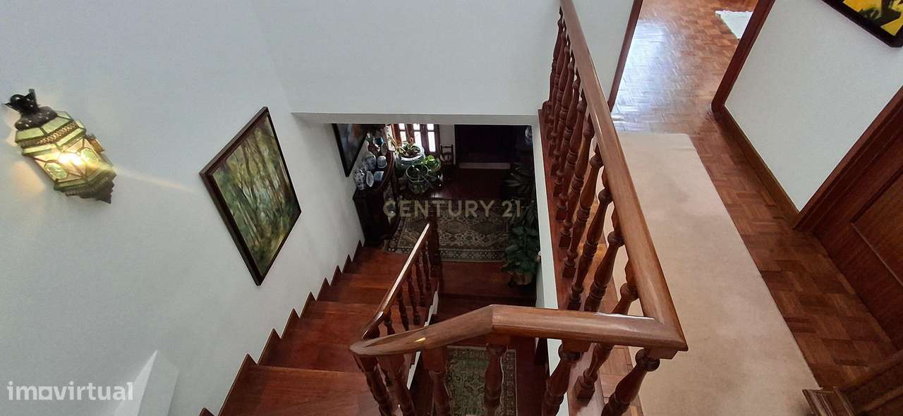 Moradia T6 (ou T4+T2) em Vila Nova de Gaia - Vilar do Paraíso-19