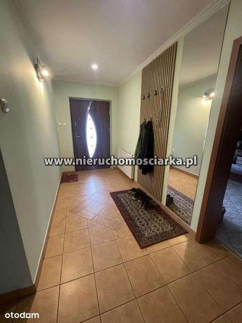 Ładny i zadbany dom w pięknej okolicy Pogrzebień-19