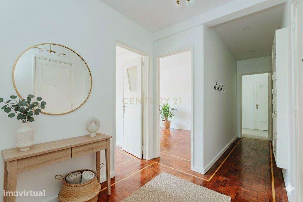 Apartamento renovado de 3 quartos em Lisboa, com excelente localização - Grande imagem: 5/37