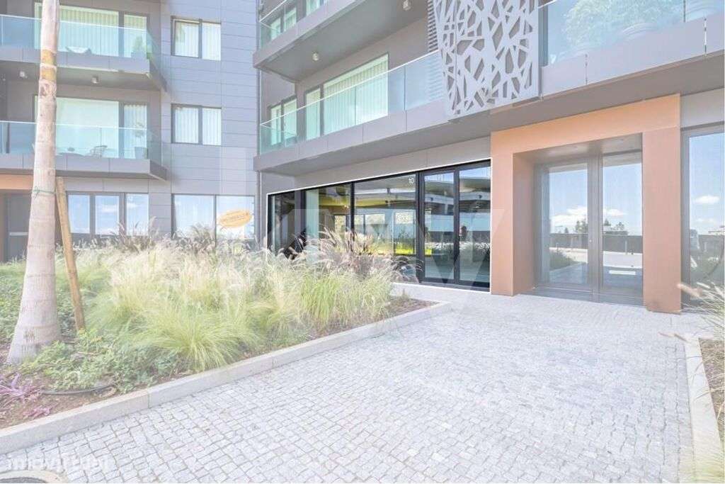 LOJA COMERIAL COM 310 M2 / EDIFICIO DE PRESTIGIO / FUNCHAL / SAO MARTI - Grande imagem: 5/25