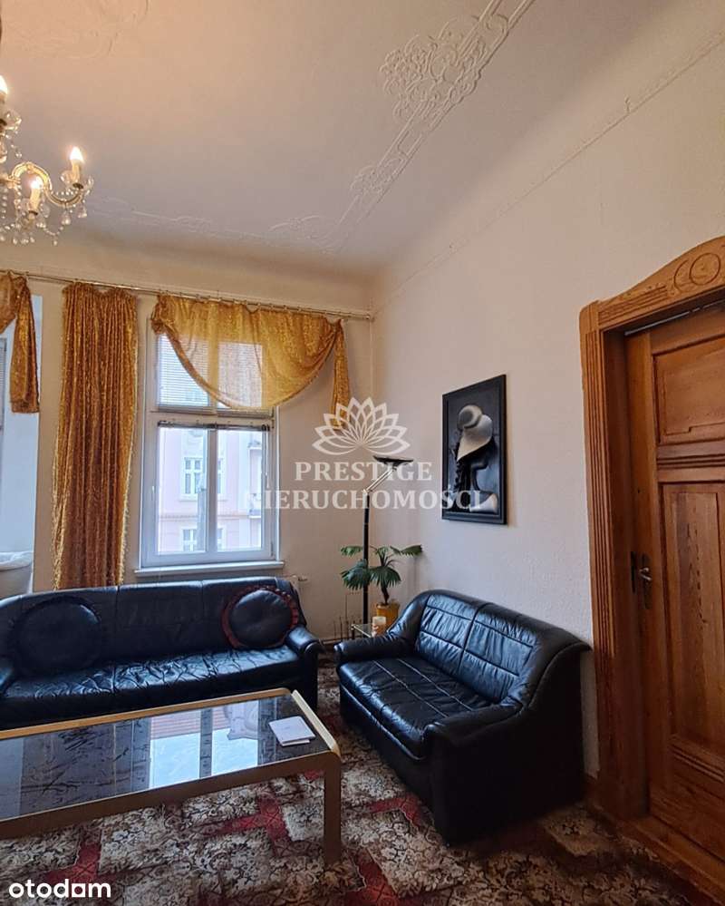 Stylowe mieszkanie w odnowionej kamienicy-1