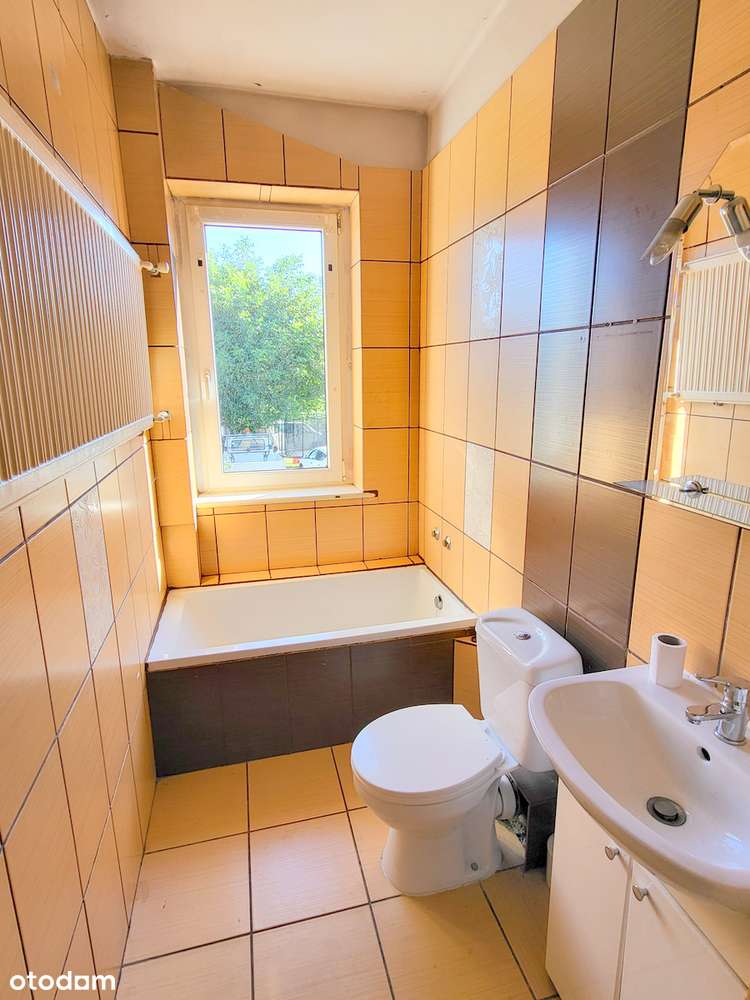 Dom w spokojnej okolicy-6