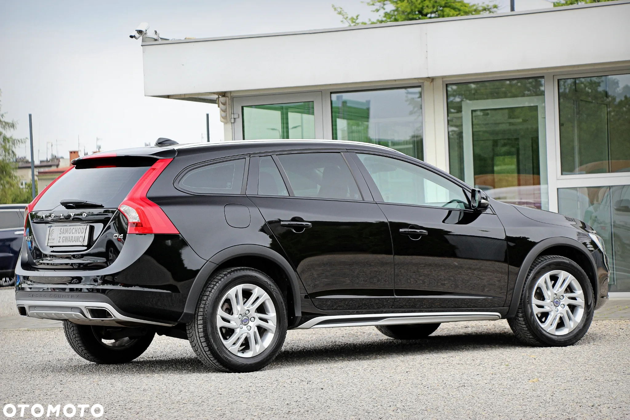 Volvo V60 Cross Country D4 Drive-E Momentum - 13