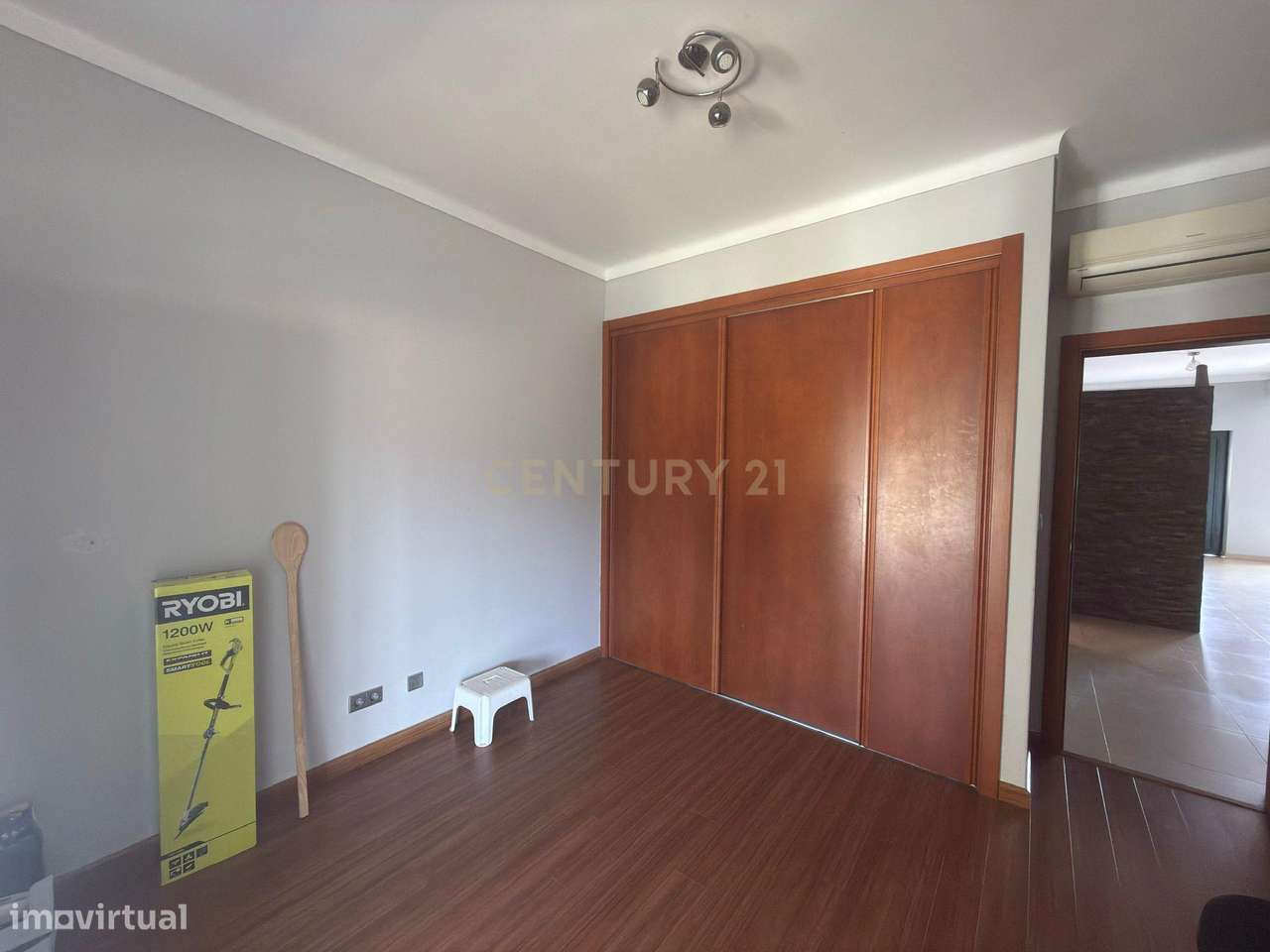 Moradia em Meia Via, Torres Novas-10