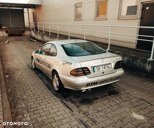 Mercedes-Benz CLK - 9