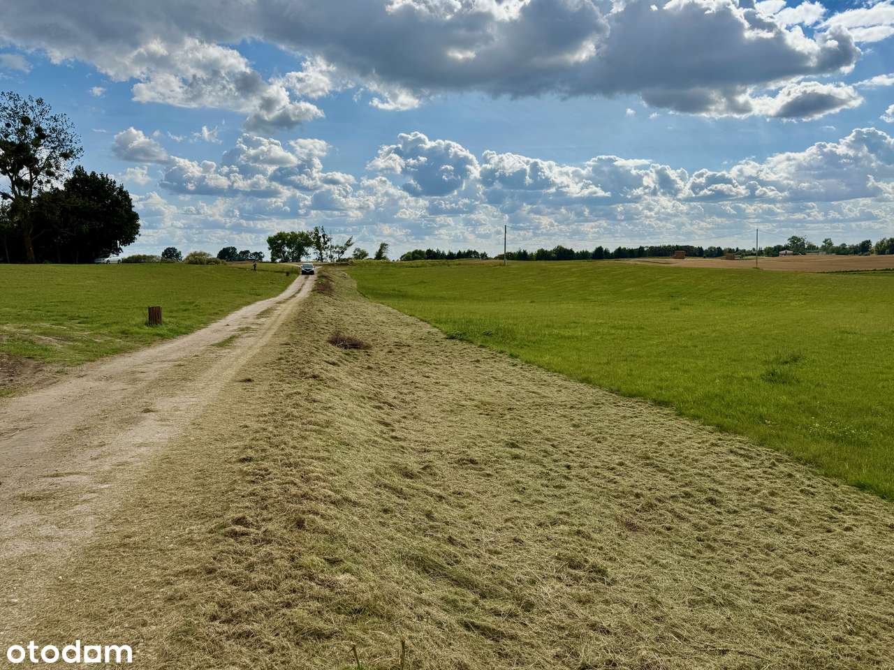 DZIAŁKA nad jeziorem przy plaży z mediami i MPZP-5