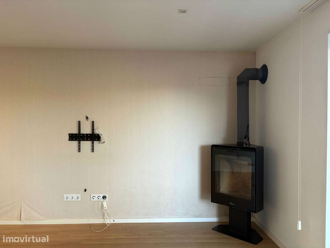 Moradia Geminada T3 Venda em Lemenhe, Mouquim e Jesufrei,Vila Nova de - Grande imagem: 4/18