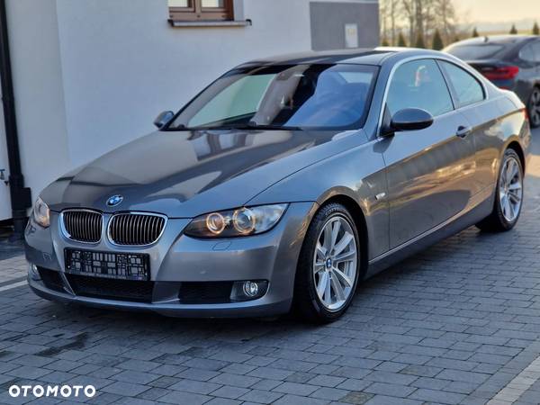 BMW Seria 3 325i - 1