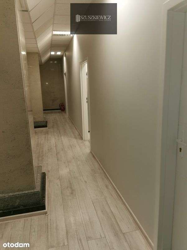 Budynek Biurowy Na Sprzedaż W Centrum 3020 M2-9