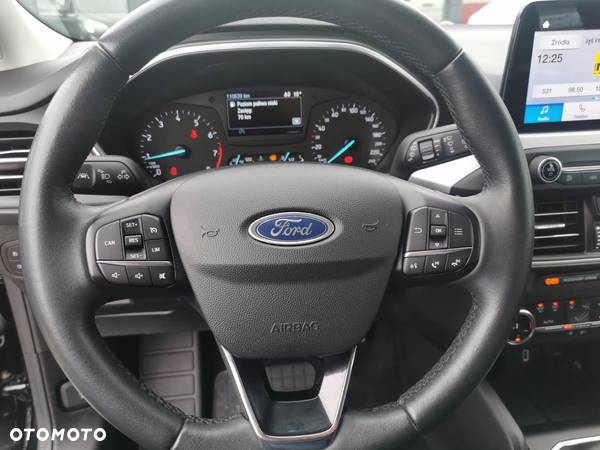 Ford Focus 1.0 EcoBoost Trend Edition - 11