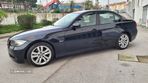 BMW 320 dA Exclusive - 57