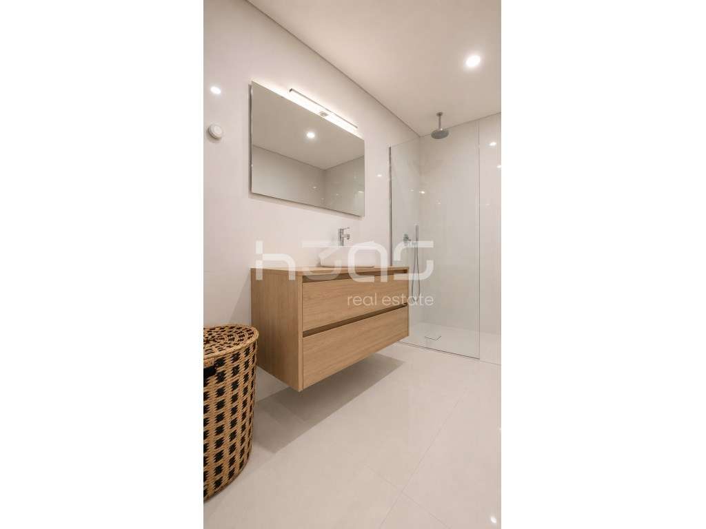 Apartamento T3 com Terraço Privativo de 140 m², Varandas Amplas e G...-12