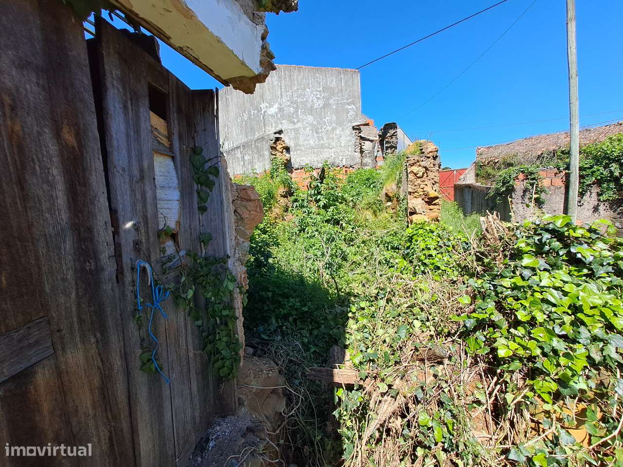 Moradia com Terreno - Excelente oportunidade - Semide-6