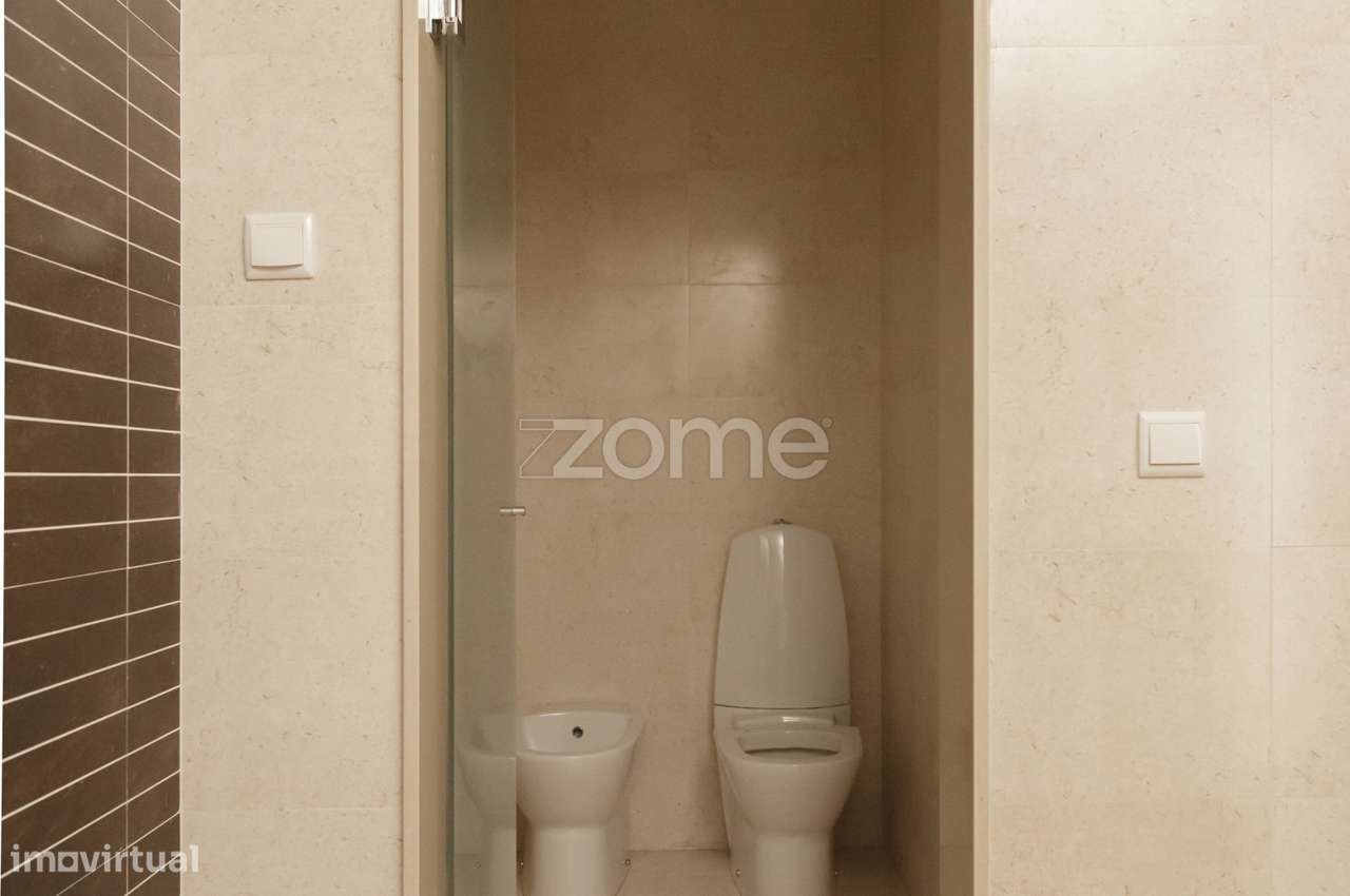 Apartamento T3 com varanda e garagem no L Towers, em Paço de Arcos - Grande imagem: 5/22