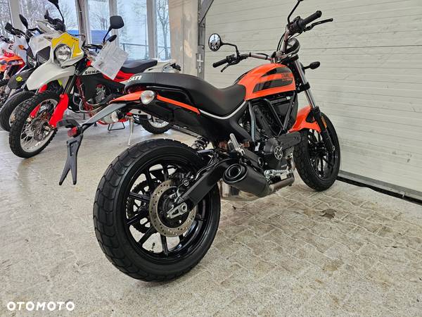 Ducati Scrambler - 18