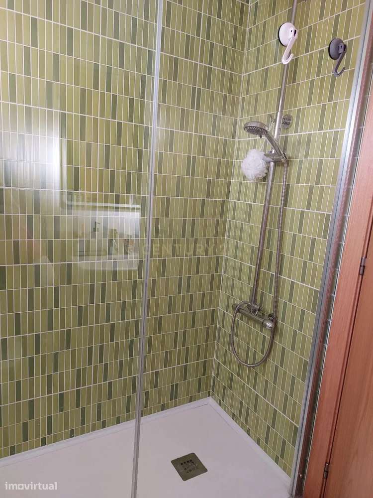 EXCELENTE MORADIA No CABEÇO do ARRAIAL, ÉVORA, com Cave (garagem Grand-12