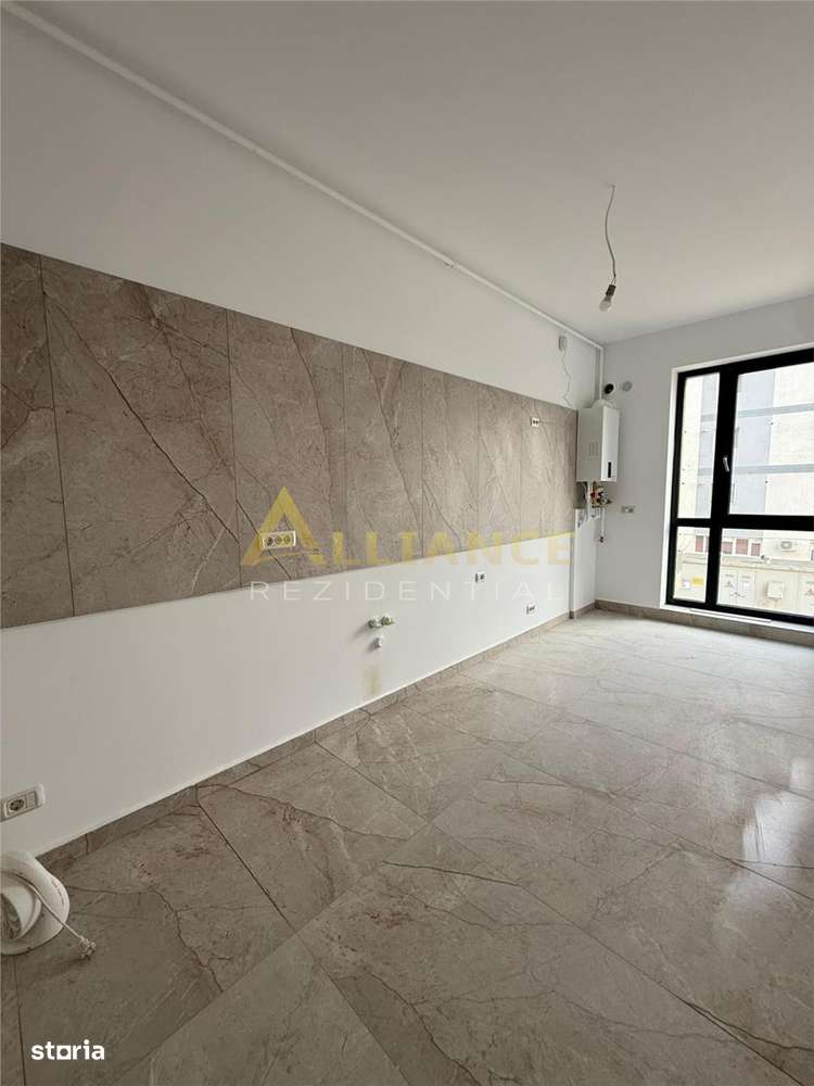 3 Camere gata de mutare, Grand Arena-10