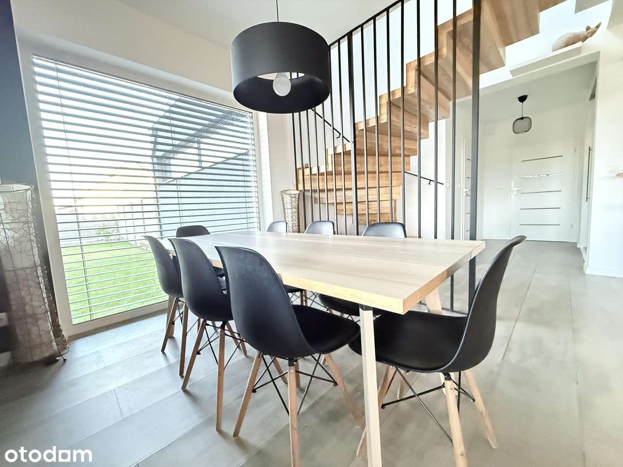 dom z dużym garażem  + lokal usługowy - pow. 262m2 -- Leszno - Zatorze-6