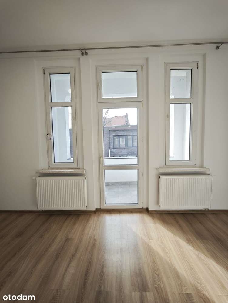 Kawalerka z balkonem w samym centrum Siemianowic! - Pełny obrazek: 3/9