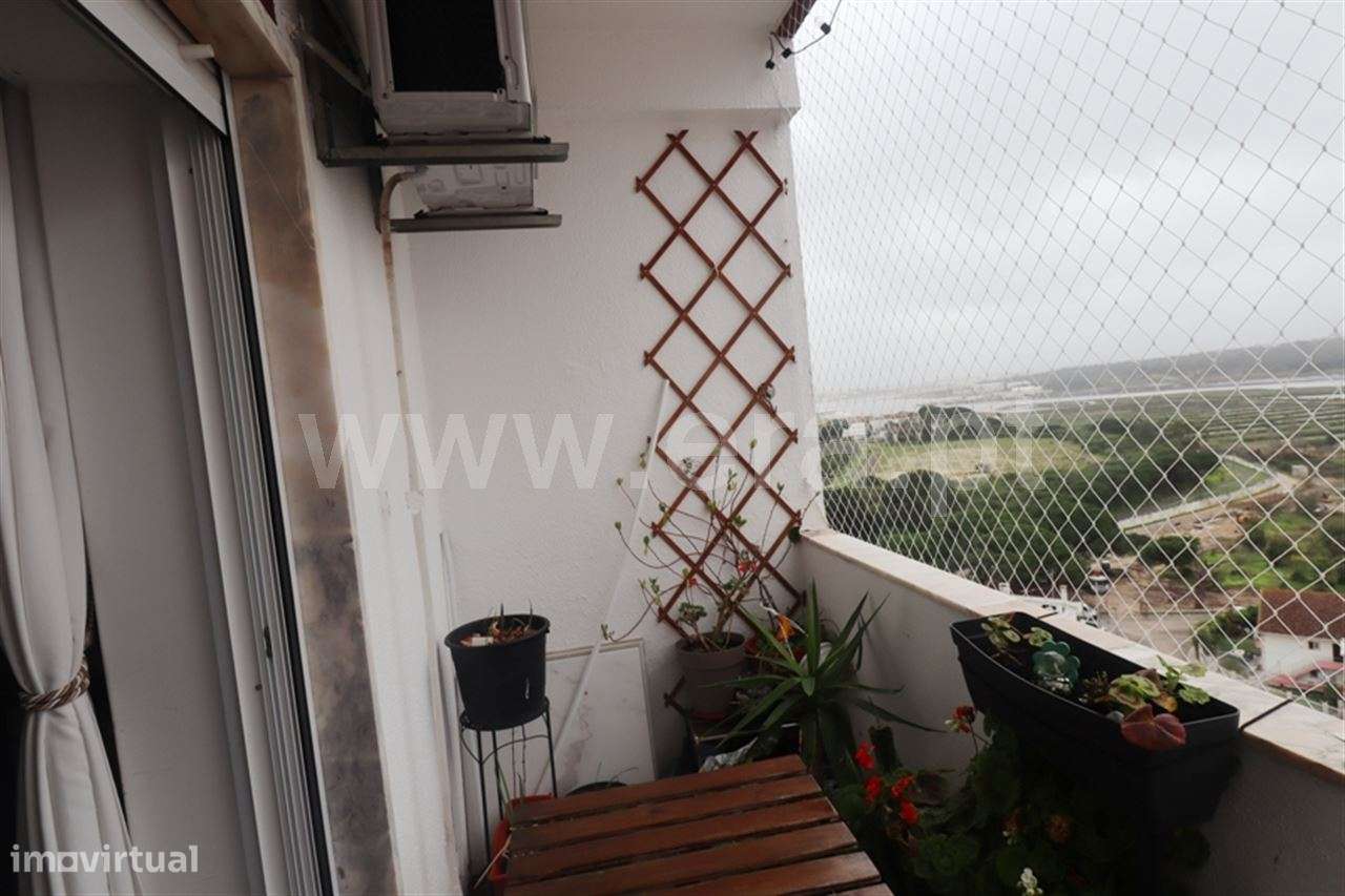 Apartamento T2; Miratejo-2