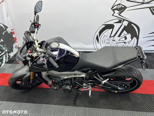 Yamaha MT - 8