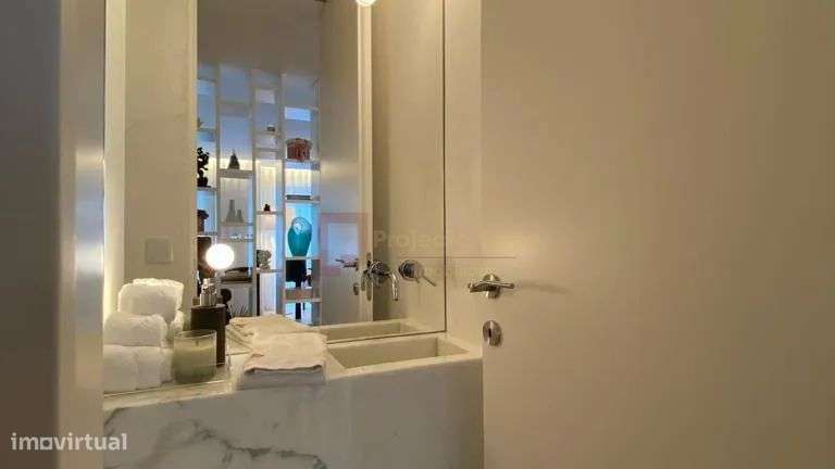 Moradia de Luxo com Piscina Aquecida Praia da Madalena-15