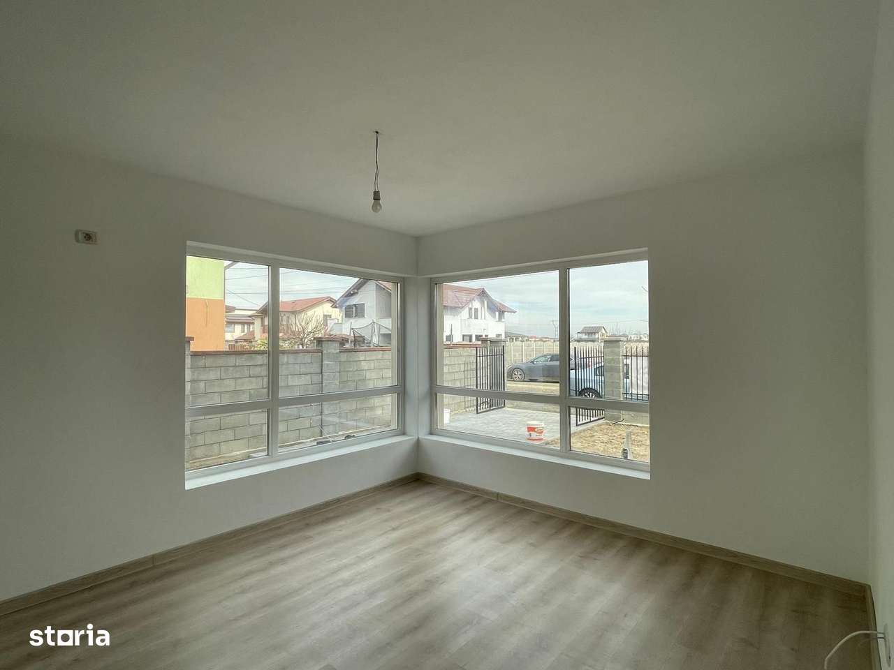 Duplex 4 camere - toate utilitatile - Mosnita Noua - Imagine principală: 2/13