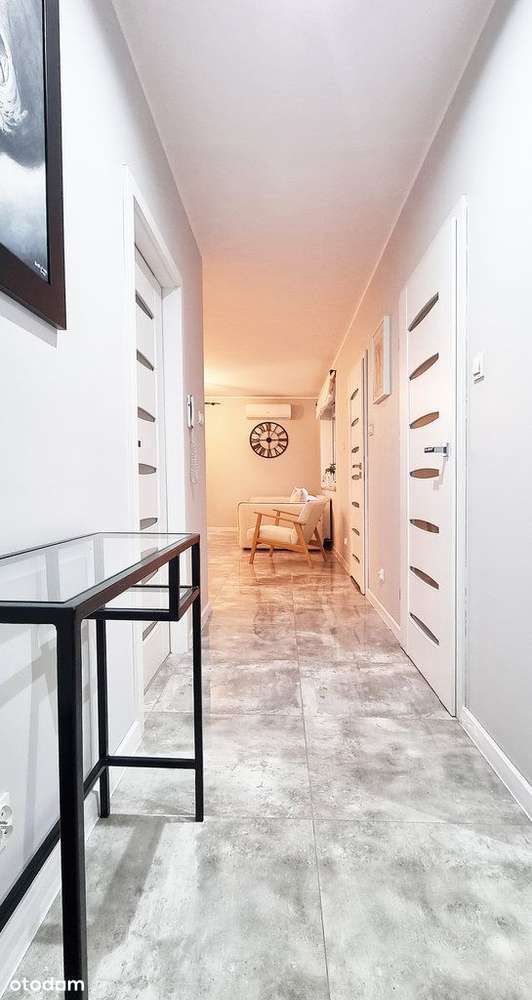 Trzypokojowe, umeblowane na ostatnim piętrze-11